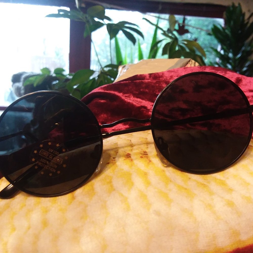 New Italian Made Lennon Style Glasses - Picture 2 of 8